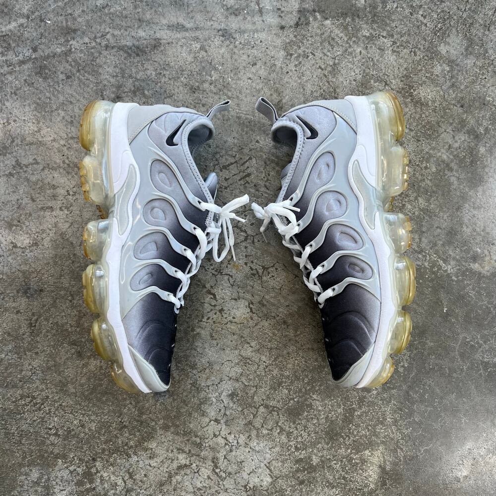 Nike Air VaporMax Plus Wolf Grey Silver Gradient Black Size 9 924453-007